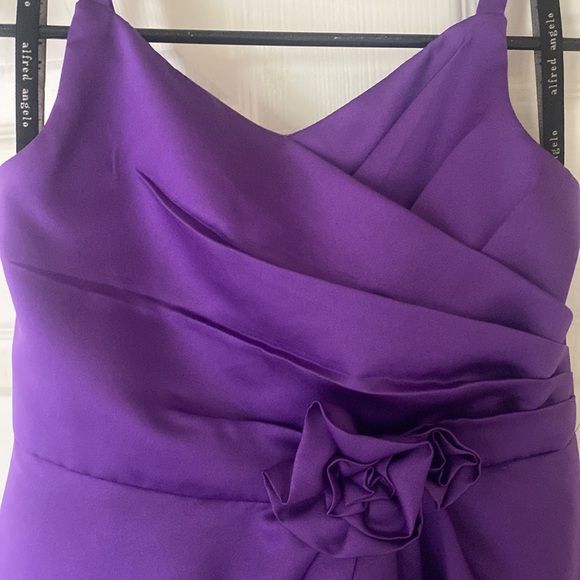 Girls formal dress - Picture 2 of 4